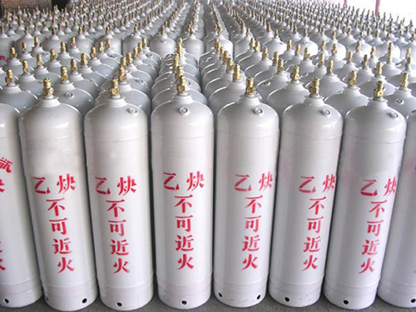 乙炔瓶不能卧放是因为这个